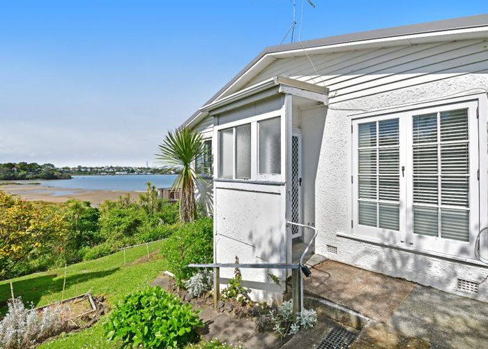  at 13 Birkley Road, Bayswater, North Shore City, Auckland