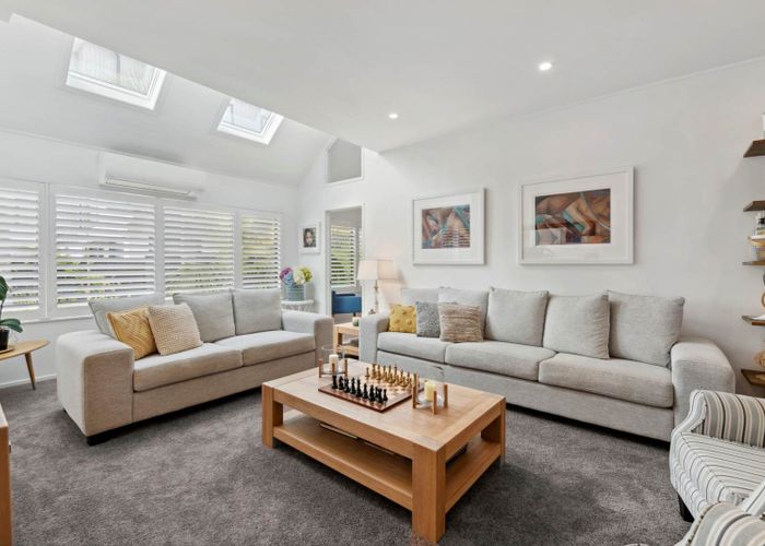  at 1/8 Cecil Road, Milford, North Shore City, Auckland