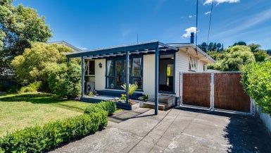  at 10 Shirley Place, Bay View, Napier