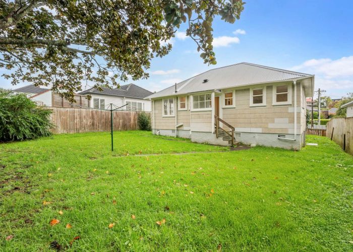  at 17 Manapau Street, Meadowbank, Auckland City, Auckland