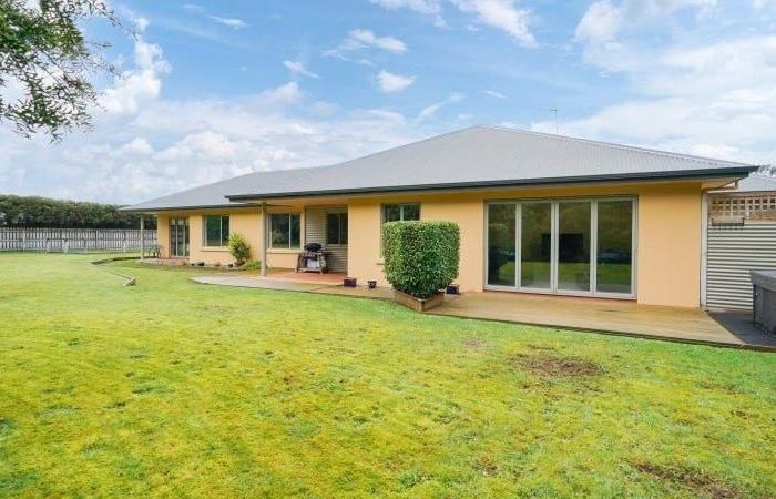  at 25 Raeburn Avenue, Otatara