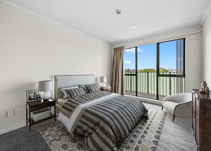  at 3Z/1 Wadier Place, Henderson, Waitakere City, Auckland