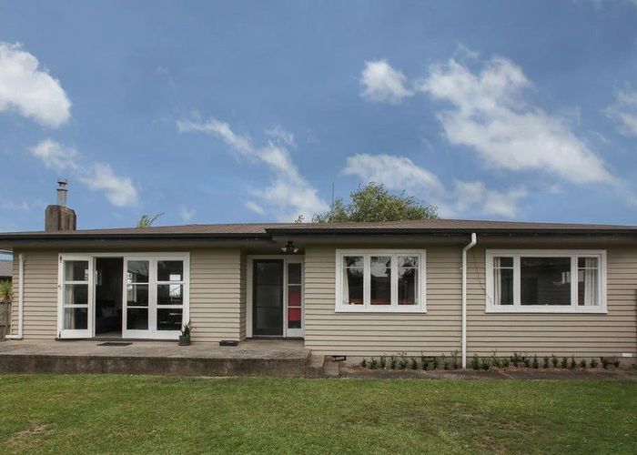  at 25 Gibson Road, Dinsdale, Hamilton