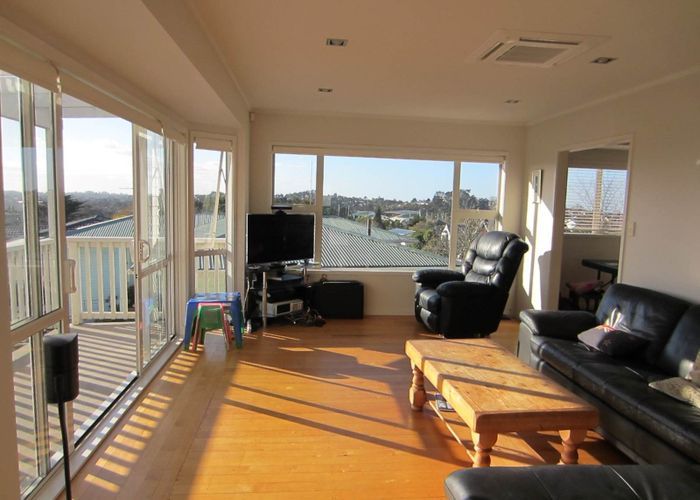  at 5 Willow Avenue, Birkenhead, North Shore City, Auckland