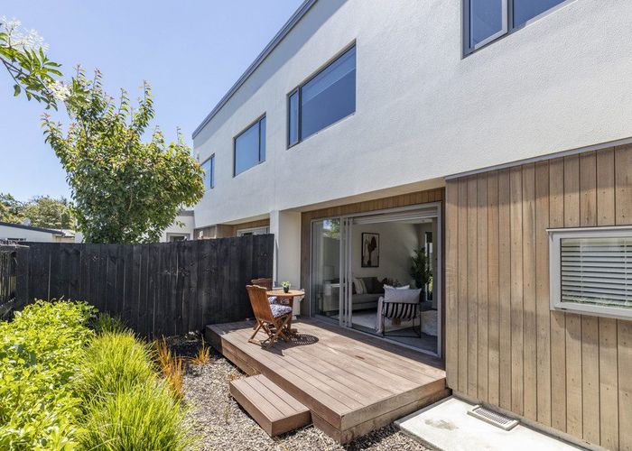  at 1/33 Frederick Street, Waltham, Christchurch City, Canterbury
