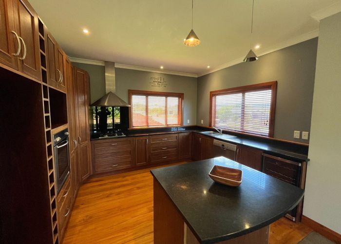  at 70 Parnell Heights, Kelvin Grove, Palmerston North, Manawatu / Whanganui