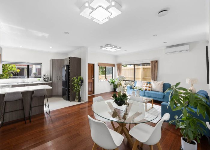  at 11 Agapanthus Place, Flat Bush, Manukau City, Auckland