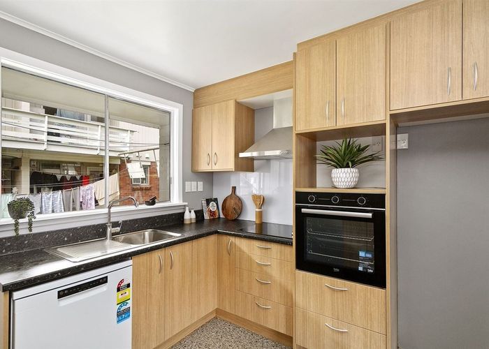  at 2/246 Main Road, Tawa, Wellington