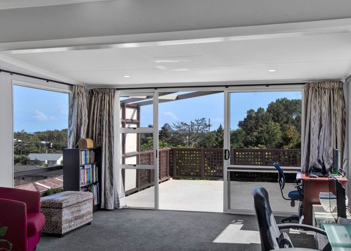  at 10A Cowling Road, Hurdon, New Plymouth