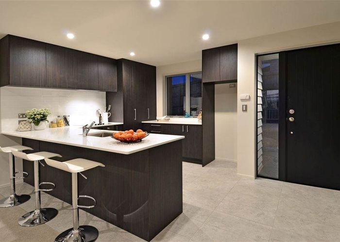  at 182 Sunset Road, Unsworth Heights, North Shore City, Auckland