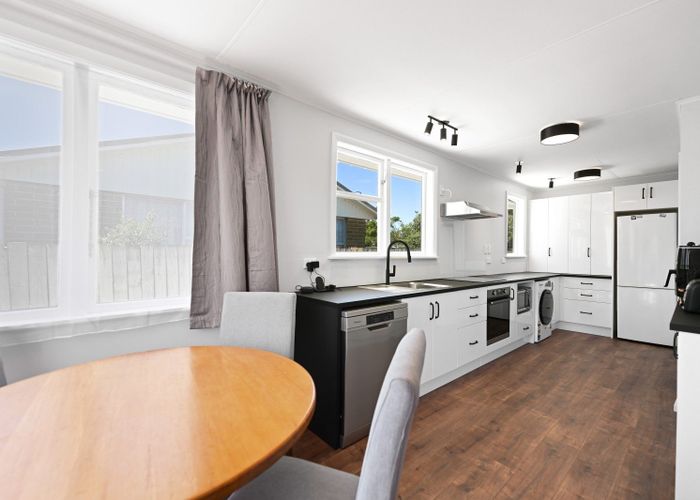  at 8 Aspiring Crescent, Chartwell, Hamilton, Waikato