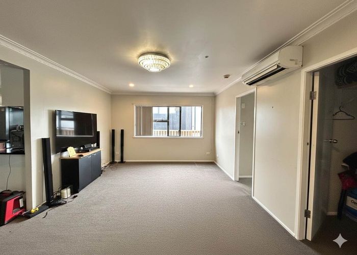  at 183 White Swan Road, Mount Roskill, Auckland City, Auckland