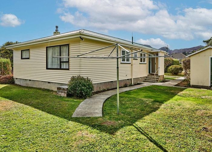  at 4  McLellan Street, Tawa, Wellington, Wellington