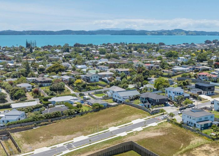  at 47 Seventh View Avenue, Beachlands, Manukau City, Auckland