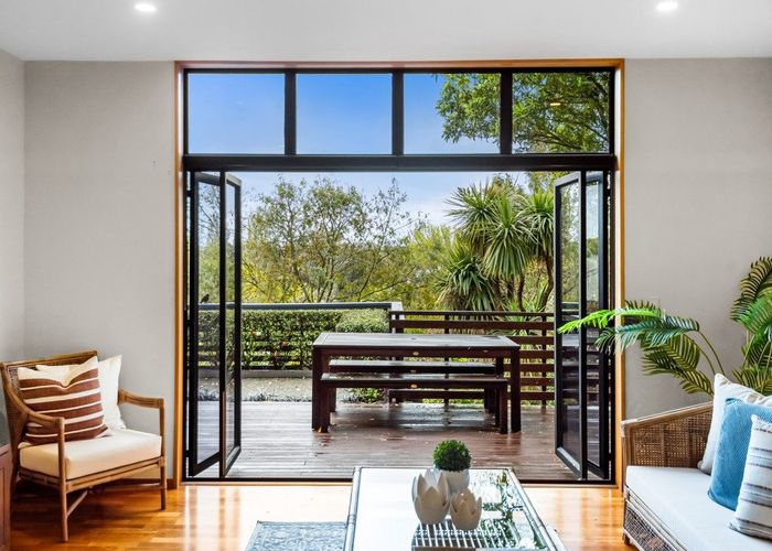  at 41 Overdale Drive, Cashmere, Christchurch City, Canterbury