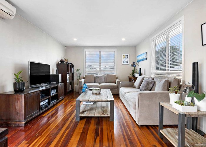  at 14A Bass Road, Albany, Auckland