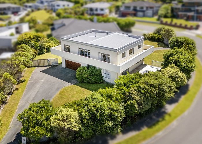  at 39 Arahiwi Grove, Tirohanga, Lower Hutt, Wellington