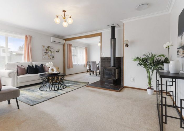  at 10 McCullough Avenue, Papatoetoe, Auckland