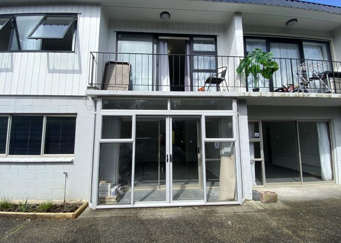  at 3/767 Beach Road , Browns Bay, North Shore City, Auckland