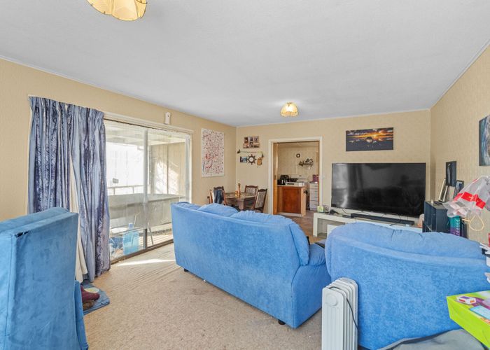  at 9 Hennessy Street East, Foxton Beach, Horowhenua, Manawatu / Whanganui