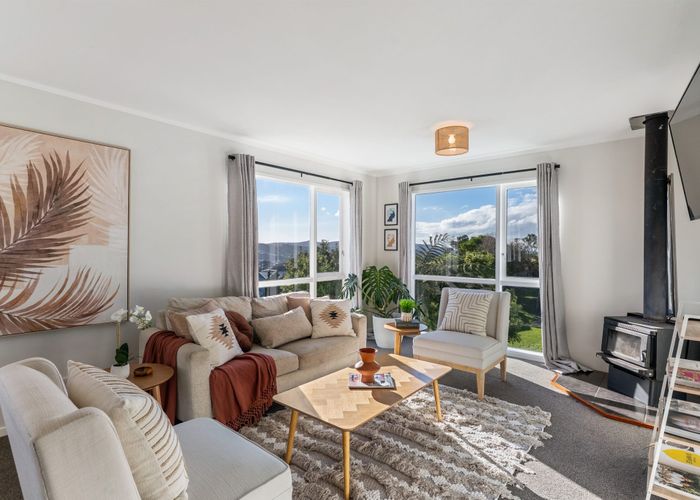  at 17B Colchester Crescent, Newlands, Wellington, Wellington