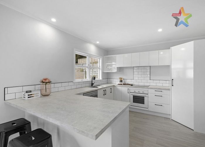 at 385 Stokes Valley Road, Stokes Valley, Lower Hutt
