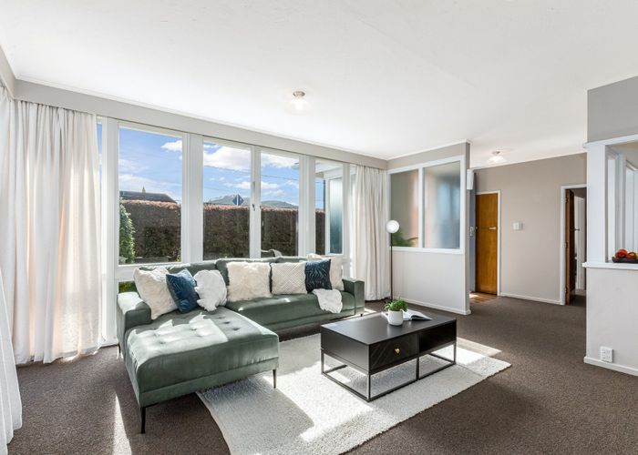  at 966 High Street, Avalon, Lower Hutt