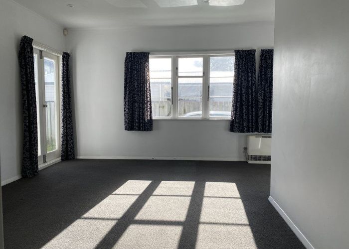  at 871 High Street, Boulcott, Lower Hutt, Wellington