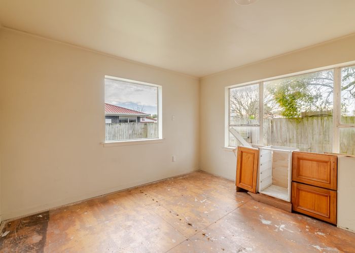  at 95 A-B Bower Avenue, New Brighton, Christchurch City, Canterbury