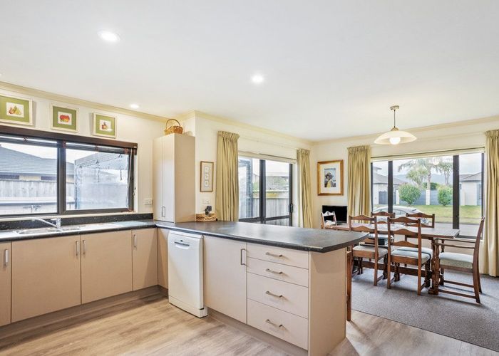  at 5 Consort Close, Paraparaumu Beach, Kapiti Coast, Wellington