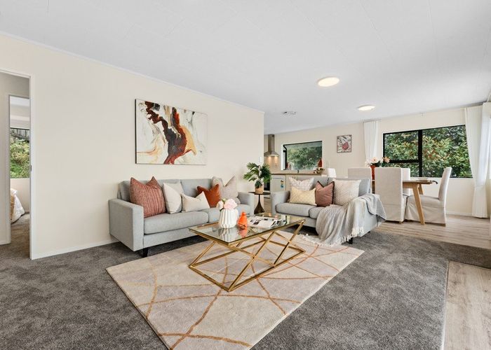  at 2/16 Kupari Place, Totara Vale, North Shore City, Auckland
