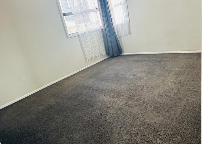  at 10 Daniel Avenue, Mangere East, Manukau City, Auckland