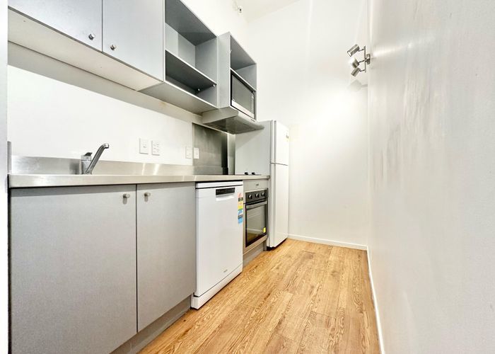  at 3x/105 Queen Street, City Centre, Auckland City, Auckland