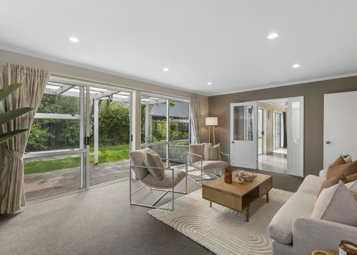  at 77 Regency Crescent, Redwood, Christchurch City, Canterbury