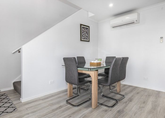 at 34 Bluff Road, Kenepuru, Porirua