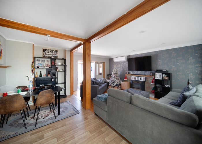  at 9 Malcolm Place, Mangere East, Auckland
