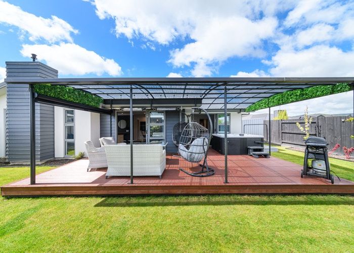  at 5 Stratford Court, Fitzherbert, Palmerston North
