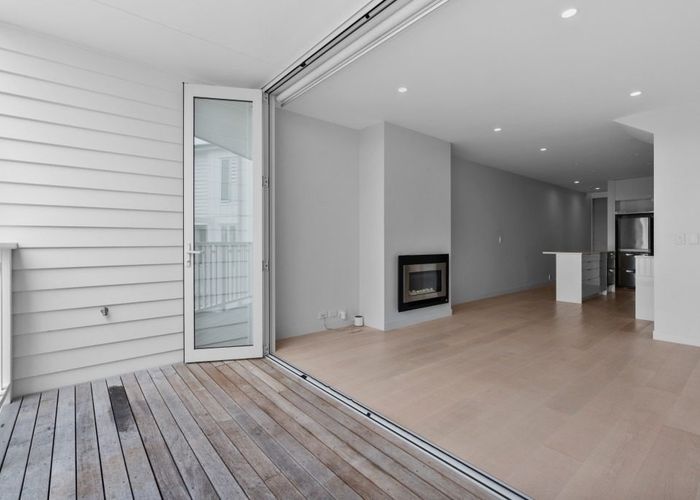  at 8/83 Hinemoa Street, Birkenhead, North Shore City, Auckland