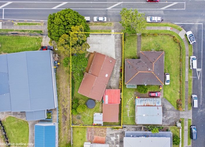  at 207 Robertson Road, Mangere East, Auckland