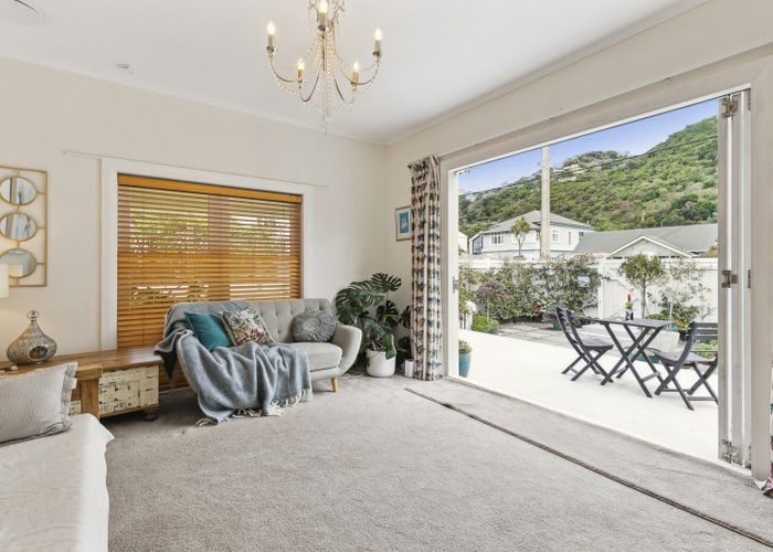  at 159 Queens Drive, Lyall Bay, Wellington, Wellington