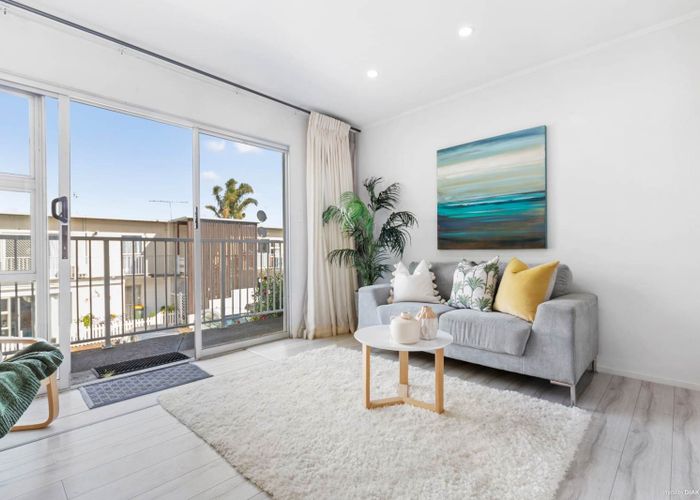  at 7/41 Anzac Road, Browns Bay, North Shore City, Auckland