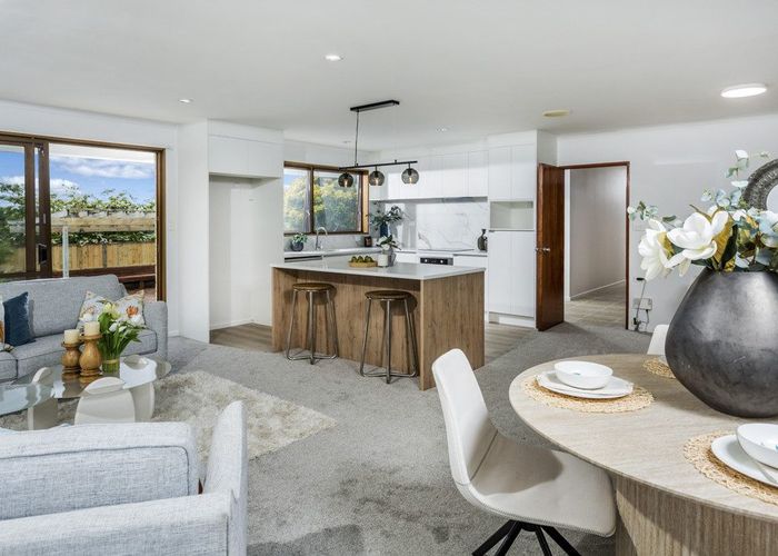  at 58 Ravenwood Drive, Forrest Hill, Auckland