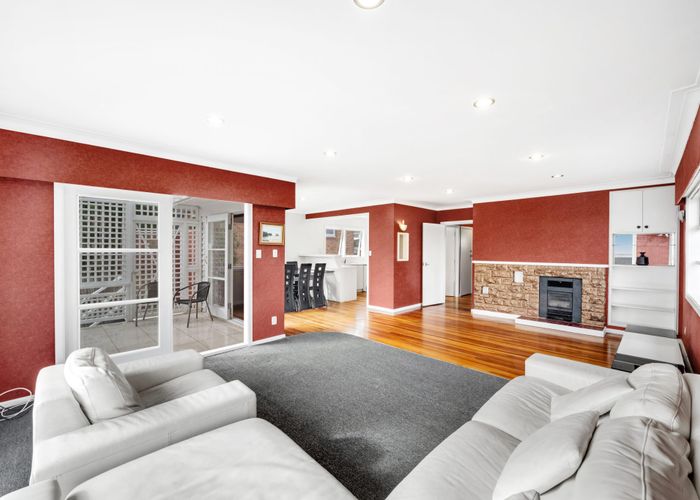  at 1/53 Bradbury Road, Highland Park, Auckland