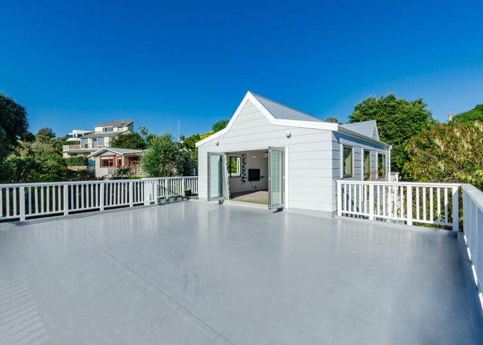  at 11 Hicks Crescent, Waikanae Beach, Kapiti Coast, Wellington