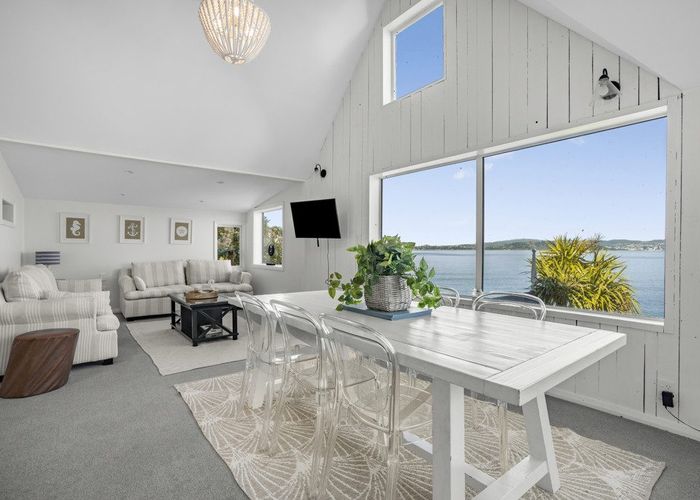  at 502 Marine Drive, Eastbourne, Lower Hutt, Wellington