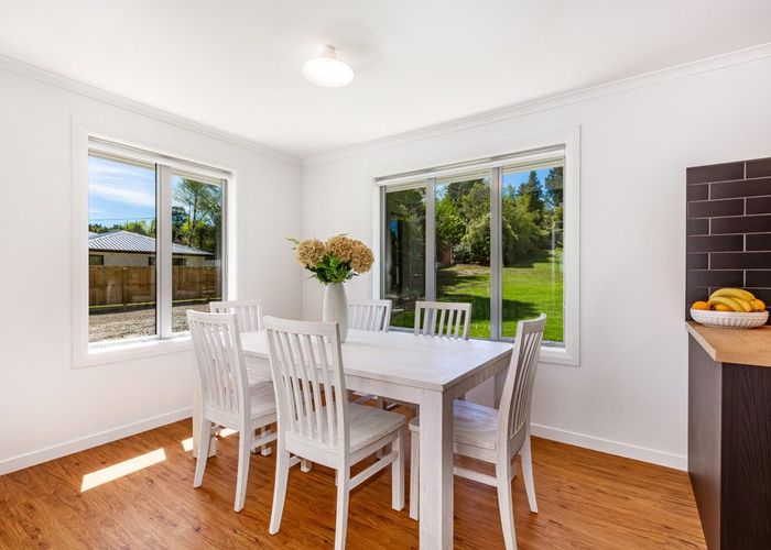  at 33 Moeraki Road, Maoribank, Upper Hutt, Wellington