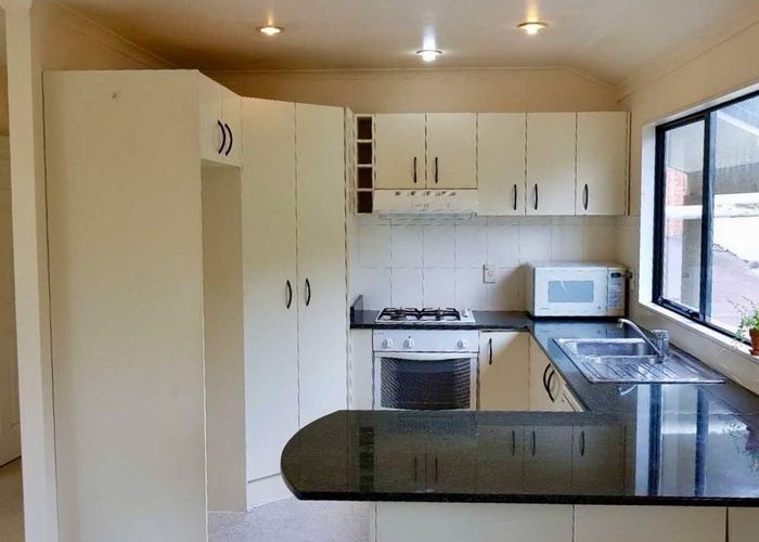  at Springside Place, New Lynn, Waitakere City, Auckland