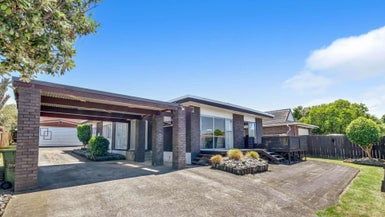  at 13 Liam Place, Half Moon Bay, Auckland