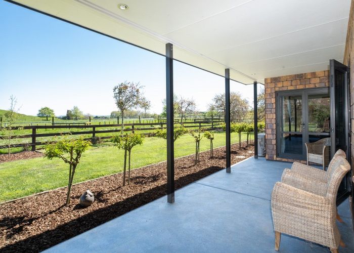  at 2 Parkridge Place, Waiohiki, Napier