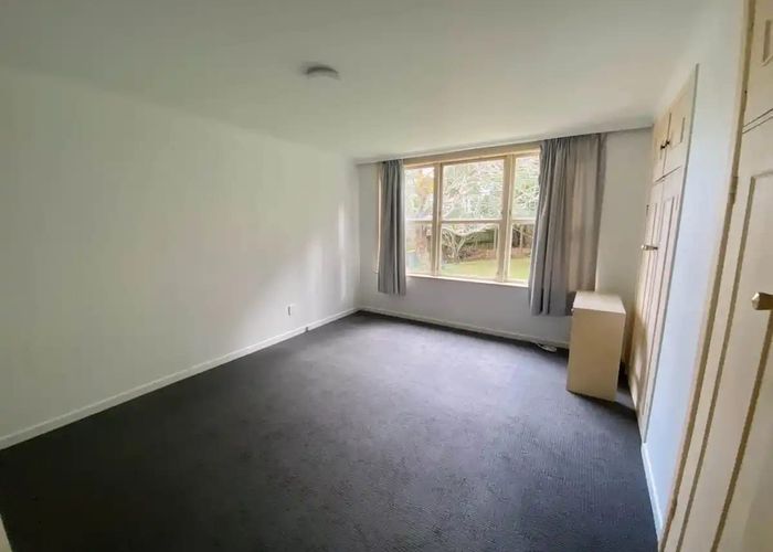  at 28 Great South Road, Manurewa, Auckland